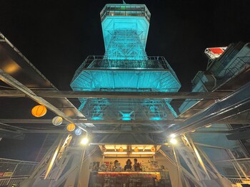 capsule hostel beppu tower