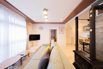 Powder Chalet Furano,,2 star