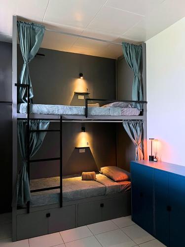 a casa portuguesa coron boutique hostel