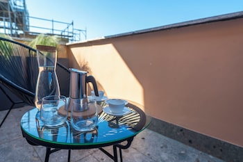 terrace apartment monte del gallo
