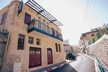 roots boutique hotel
