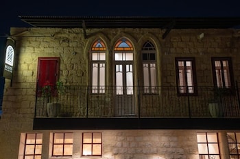 roots boutique hotel