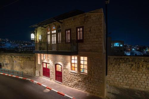 roots boutique hotel