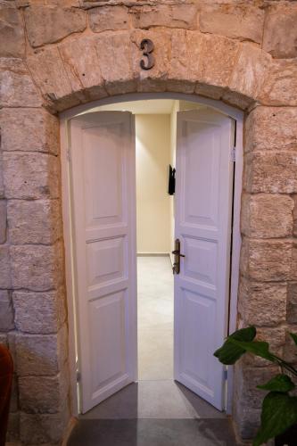 roots boutique hotel