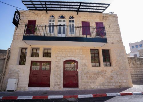 roots boutique hotel