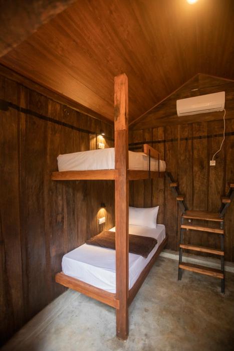 funk bunks sigiriya