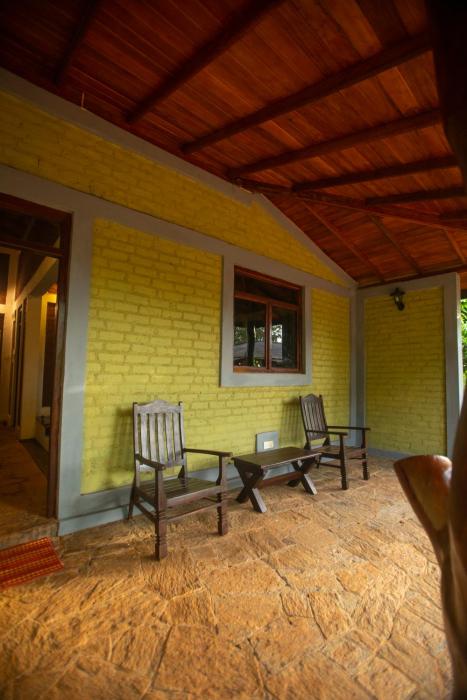 funk bunks sigiriya
