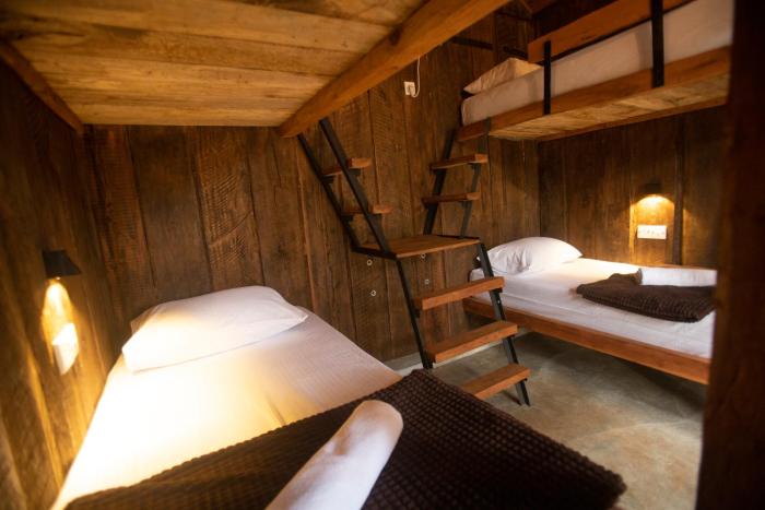 funk bunks sigiriya