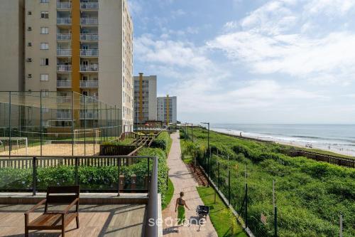 vac beachfront condo in itajuba beach