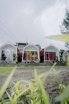 Flamboyan Cabin By Travelink,,3 star