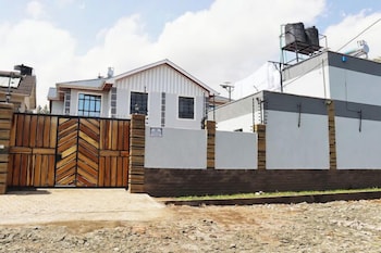 lux suites advent homes naivasha
