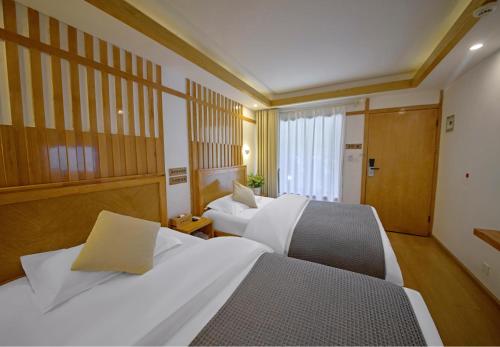 lijiang tongfu inn