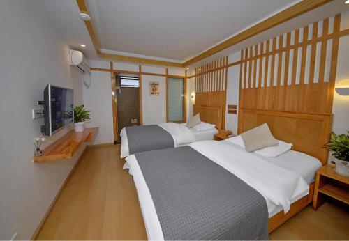lijiang tongfu inn