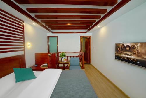 lijiang tongfu inn