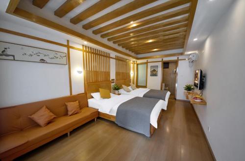 lijiang tongfu inn