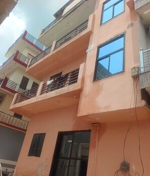 shree ram saroj aksh dham