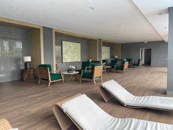 Lush Residence Makati City By Darpm,,2 star