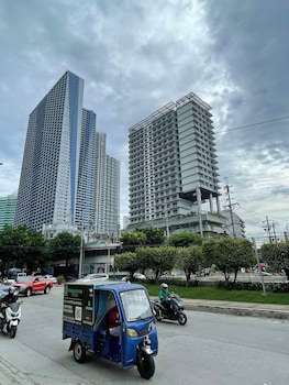 Lush Residence Makati City By Darpm,,2 star
