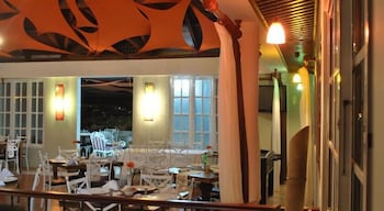 hotel rey