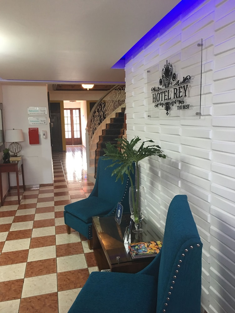 hotel rey