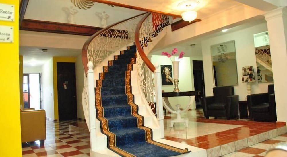 hotel rey