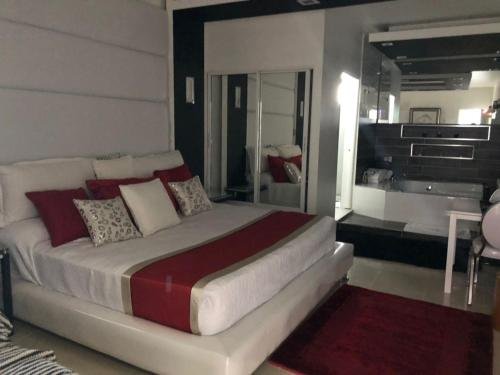 hotel rey