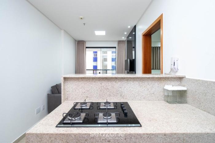 apartment next to flamboyant shopping mall ess