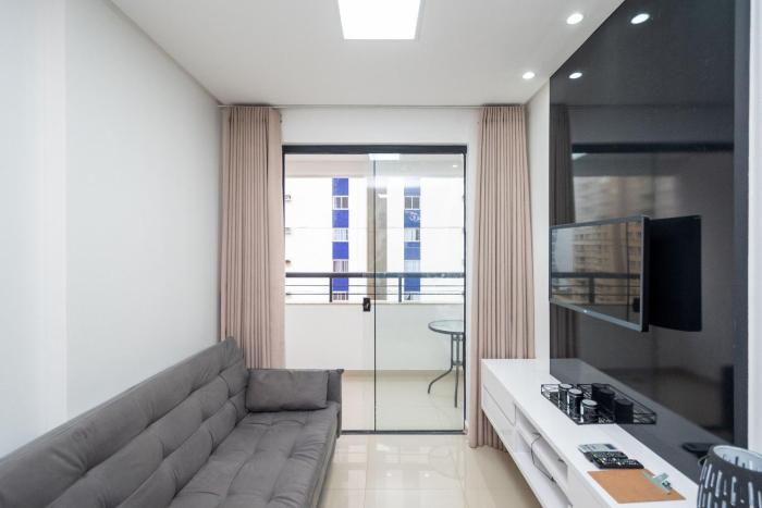 apartment next to flamboyant shopping mall ess