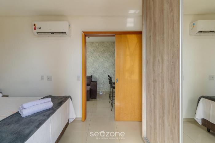apartment next to flamboyant shopping mall ess