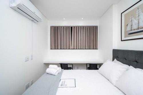 apartment next to flamboyant shopping mall ess