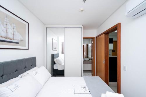 apartment next to flamboyant shopping mall ess