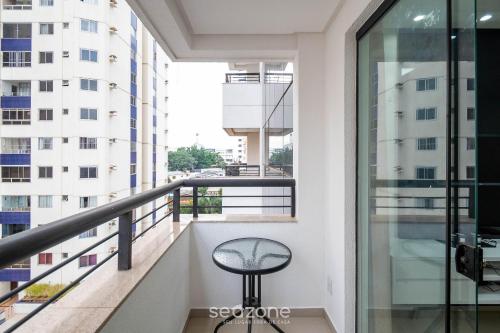 apartment next to flamboyant shopping mall ess
