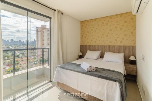 apartment next to flamboyant shopping mall ess