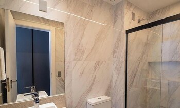 Building With Swimming Pool Next To Balneário Shopping In Bc - Tso,,2 star