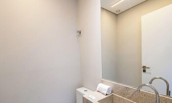Building With Swimming Pool Next To Balneário Shopping In Bc - Tso,,2 star