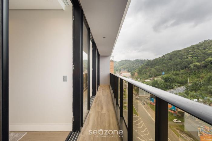 building with swimming pool next to balneario shopping in bc tso