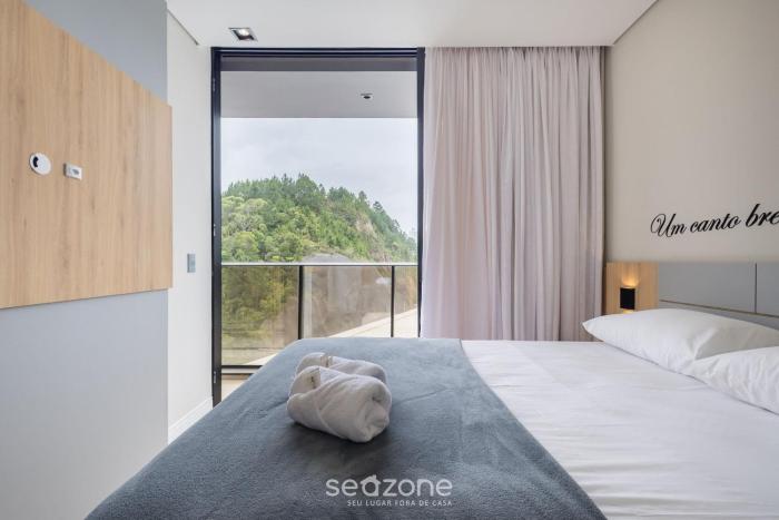 building with swimming pool next to balneario shopping in bc tso