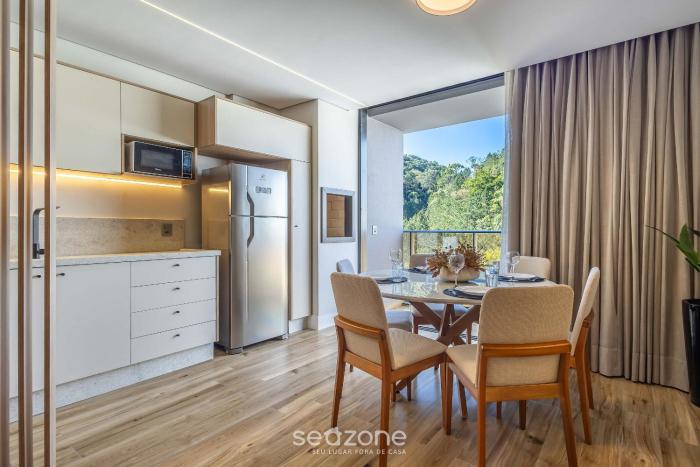 building with swimming pool next to balneario shopping in bc tso