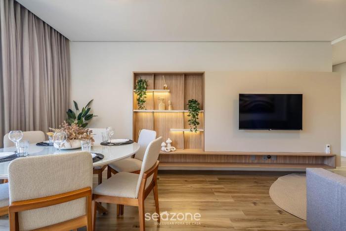 building with swimming pool next to balneario shopping in bc tso