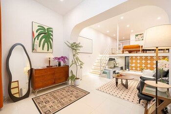 shanghai hillsand zinn city loft