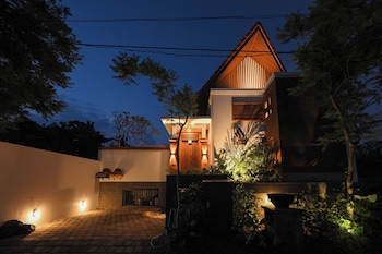 The Ardana Residence,,3 star