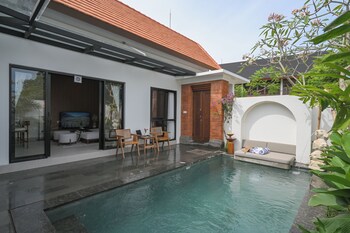 The Ardana Residence,,3 star