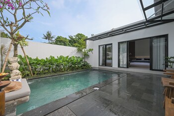 The Ardana Residence,,3 star