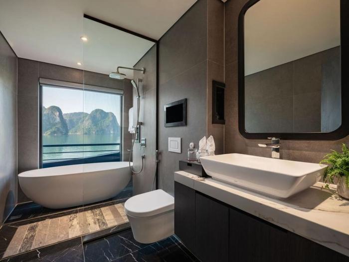 ha long