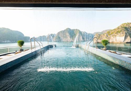 ha long