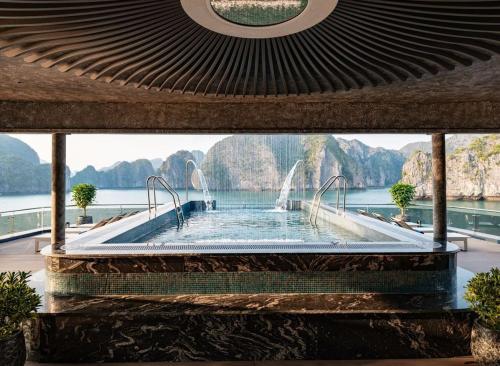 ha long