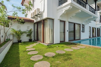 elivaas villa fleuve
