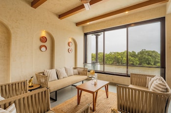 elivaas villa fleuve