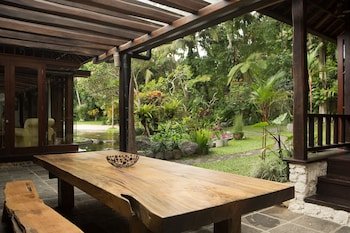 kamaniiya river villa sayan ubud