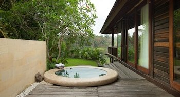 kamaniiya river villa sayan ubud